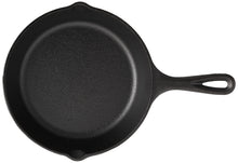 Carica l'immagine nel visualizzatore di Gallery, Lodge Wildlife Series – Padella in ghisa con scena di orsi e manico, 30,5 cm, colore: Nero