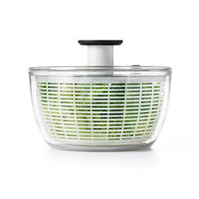 Carica l'immagine nel visualizzatore di Gallery, OXO Good Grips Centrifuga per Insalata 4.0, Trasparente, 6 L