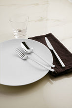 Carica l'immagine nel visualizzatore di Gallery, Sambonet Rock Set di Posate da Tavola Monoblocco in Acciaio Inox 18/10, per 6 persone, 24 pezzi: 6 forchette, 6 coltelli, 6 cucchiai, 6 cucchiaini da tè