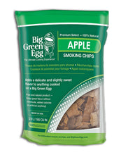Carica l'immagine nel visualizzatore di Gallery, Big Green Egg Apple wood chips - Truccioli per affumicare di melo 113962