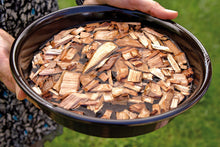 Carica l'immagine nel visualizzatore di Gallery, Big Green Egg Pecan wood chips - Truccioli per affumicare di noce pecan 113993