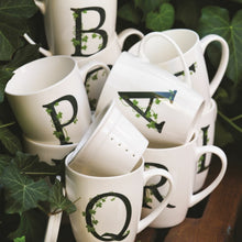 Carica l'immagine nel visualizzatore di Gallery, La Porcellana Bianca ATUPERTU tazza Mug con lettere dell'alfabeto