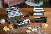 Carica l'immagine nel visualizzatore di Gallery, Marcato accessorio per Lasagnette/Pappardelle 10 mm per Atlas 150