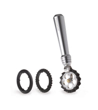 Carica l'immagine nel visualizzatore di Gallery, Marcato Pastawheel rotella pasta con 3 diversi accessori da taglio