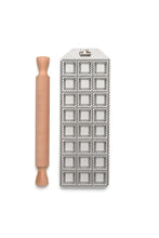 Carica l'immagine nel visualizzatore di Gallery, Marcato Stampo per ravioli Raviolatore 35 mm x 24 pz