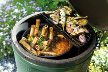 Carica l'immagine nel visualizzatore di Gallery, Big Green Egg Large Barbecue Kamado, Forno a carbone, cottura alla griglia BGE 117632 CHIAMACI PER LA DISPONIBILITA'
