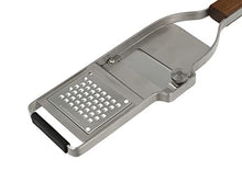 Carica l'immagine nel visualizzatore di Gallery, Microplane Truffle Tool Grattugia Accessorio per Tartufo 2in1 - Affetta & Grattugia in acciaio inox con manico in legno 43313