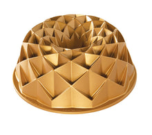 Carica l'immagine nel visualizzatore di Gallery, NordicWare Stampo per Bundt Ciambella - jubilee pan torta con buco