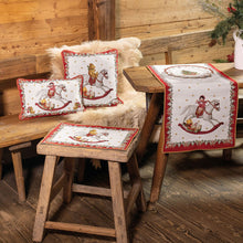 Carica l'immagine nel visualizzatore di Gallery, Villeroy & Boch Natale Toy's Fantasy cuscino cm 32x48 Christmas 14-8332-6197