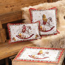 Carica l'immagine nel visualizzatore di Gallery, Villeroy & Boch Natale Toy's Fantasy cuscino cm 32x48 Christmas 14-8332-6197