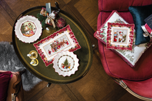 Carica l'immagine nel visualizzatore di Gallery, Villeroy & Boch Natale Toy's Fantasy piatto rettangolare Babbo Natale 14-8332-2211