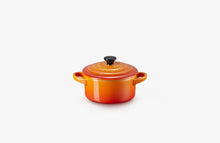 Carica l'immagine nel visualizzatore di Gallery, Le Creuset Mini Cocotte rotonda 250 ml  gres con coperchio
