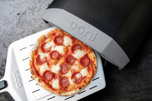 OONI - pala forata in alluminio per pizza 35,5 CM0 UU-P0650 per Koda 16 e Karu 16