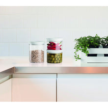 Carica l&#39;immagine nel visualizzatore di Gallery, Guzzini Barattoli tondi da cucina in plastica trasparente con tappo bianco set pz 3
