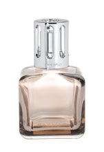 Carica l&#39;immagine nel visualizzatore di Gallery, Lampe Maison Berger Paris Lampada Diffusore a catalizzatore cofanetto GLACON Marron Glacé con 250 ml Poussiére d&#39;Ambre
