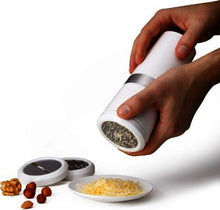 Carica l&#39;immagine nel visualizzatore di Gallery, Peugeot Annecy Macina per formaggio noci nocciole  PM500108
